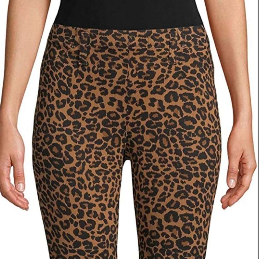 Time And Tru High Rise Jegging Cheetah - Picture 2 of 10